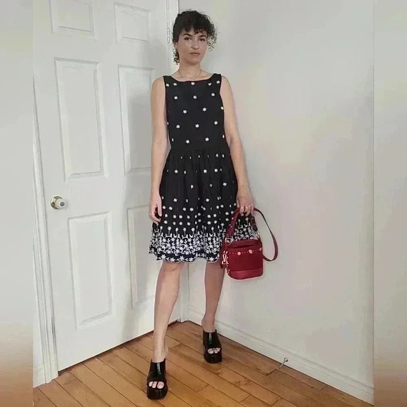 CHARTER CLUB 100% COTTON BLACK FLORAL EMBROIDERED A-LINE DRESS - Picture 3 of 8